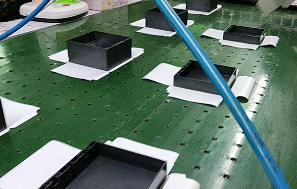 東莞生產(chǎn)質(zhì)量穩(wěn)定禮盒膠廠家直銷(xiāo)