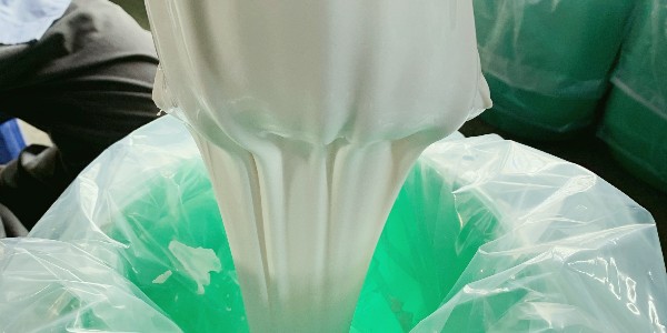 如何正確使用水性糊盒膠?